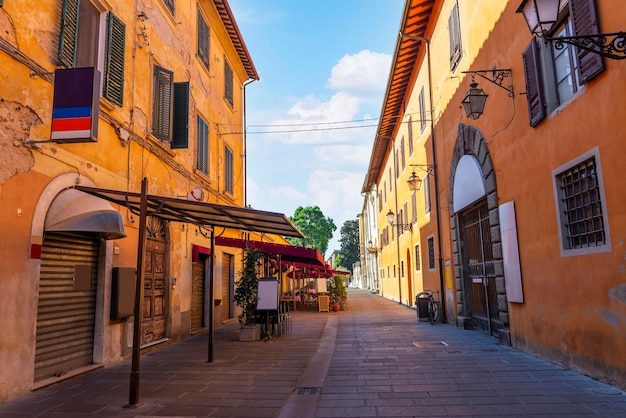 Strada di Pisa