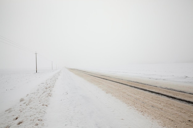 Strada in inverno