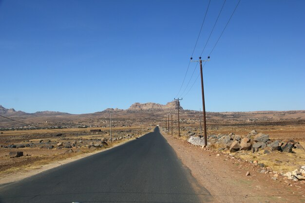 Strada nel deserto