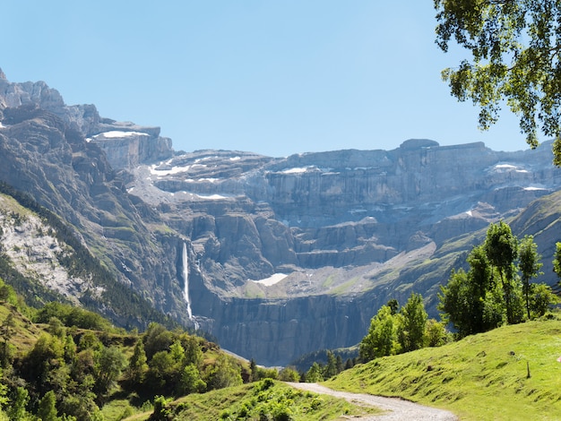 Strada per il Cirque de Gavarnie, Alti Pirenei, Francia