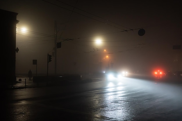 Strade di Kiev durante il blackout