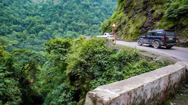 Strade pericolose di uttarakhand riprese all'aperto hd