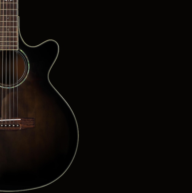 Strumento musicale Silhouette di una chitarra acustica marrone isolata su fondo nero