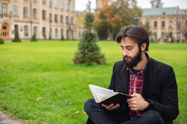 Studente, giovane nell&#39;università