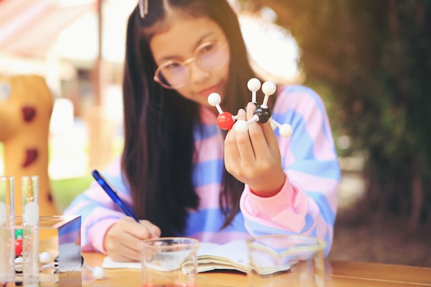 Studentesse che intendono studiare