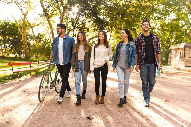 Foto studenti nel parco