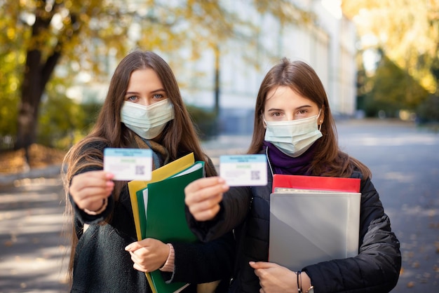 Studenti universitari con certificato di vaccinazione