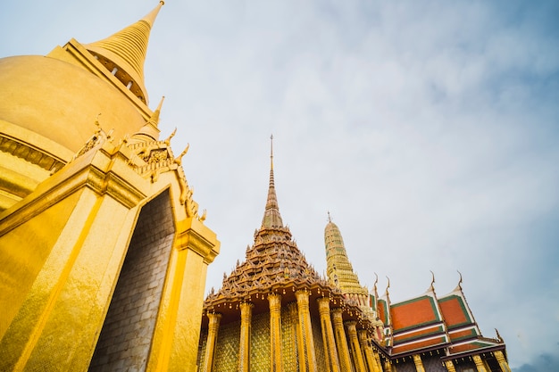 Stupa d'oro del Tempio del Buddha di smeraldo