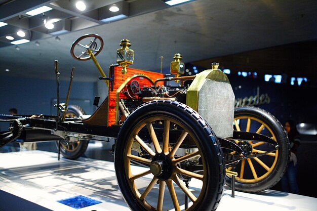 STUTTGART GERMANIA 23 2024 Museo Mercedes-Benz di Stoccarda Germania