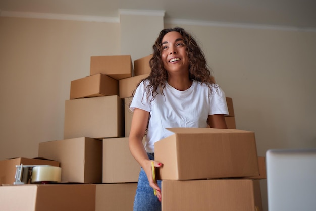 Successo imprenditoriale donna d'affari Vendite online Consegna pacchi