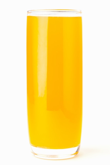 Succo d'arancia su bianco isolato