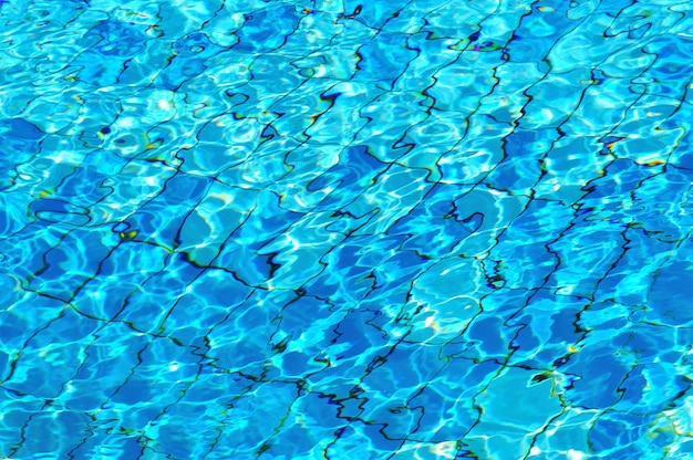 Sulla bellissima piscina, estate ottima giornata!