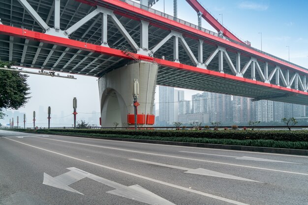 Superstrada e ponte Tiejia a Chongqing, Cina