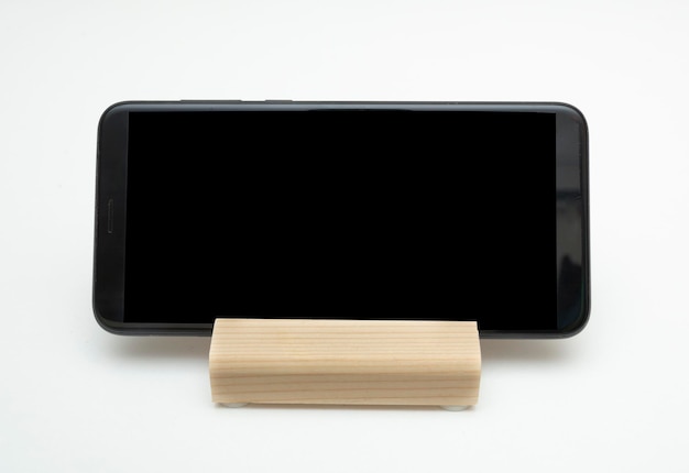 Supporto in legno per smartphone