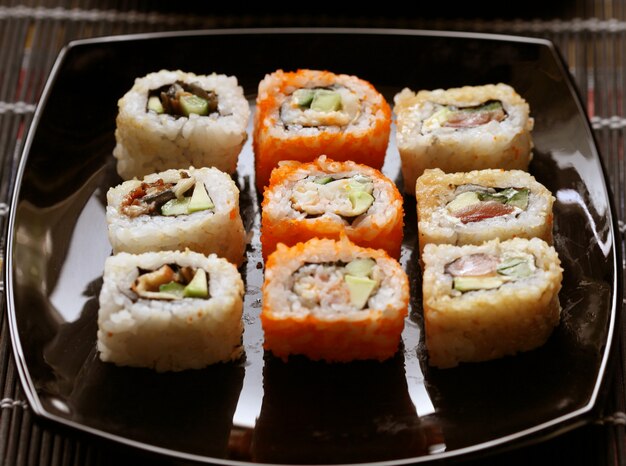 Sushi e involtini