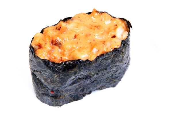 Sushi speziato con salmone affumicato In alga nori