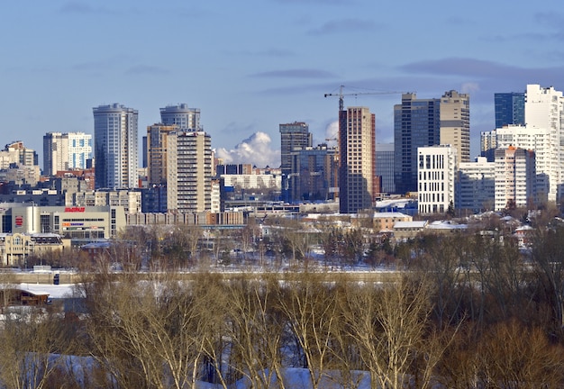 sviluppo della riva destra di Novosibirsk nuovi grattacieli multipiano