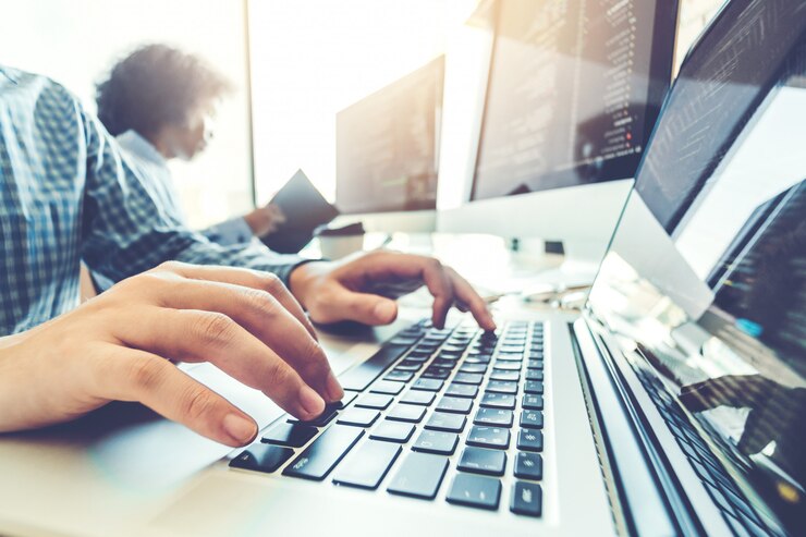 Sviluppo di tecnologie di progettazione e codifica di siti web