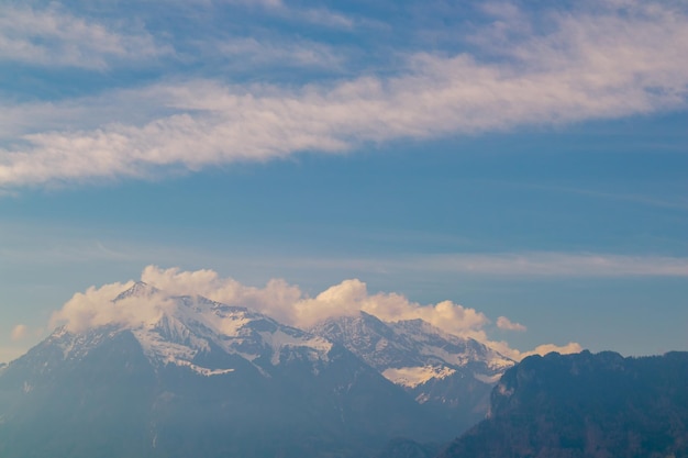 Svizzera meraviglioso paesaggio primaverile