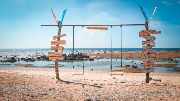 Swing sulla spiaggia