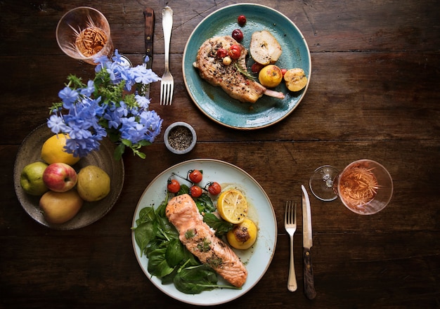 Tabella per un&#39;idea di ricetta di fotografia di cibo due