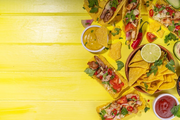 Taco nachos cibo di strada messicano