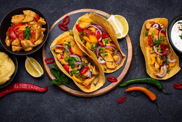 Tacos messicani tradizionali con carne