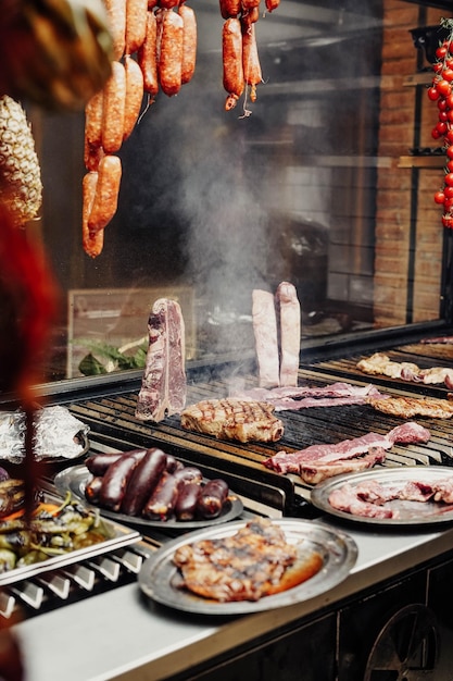 Tagli di manzo di prima qualità in una steakhouse argentina.