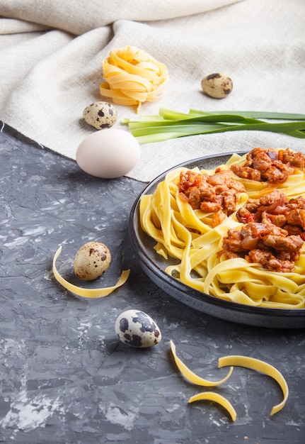 Tagliatelle alla bolognese con carne macinata