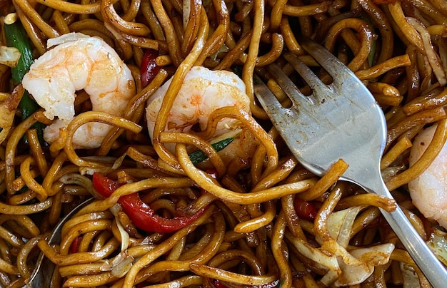 Tagliatelle Con Verdure E Gamberi