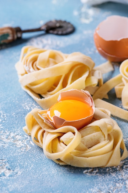 Tagliatelle di pasta fresca fatta in casa