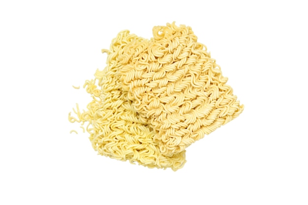 Tagliatelle istantanee PNG isolate su sfondo bianco