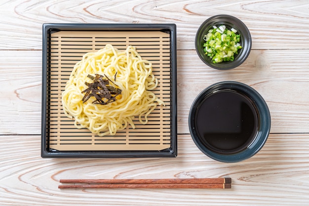 Tagliatelle ramen fredde giapponesi