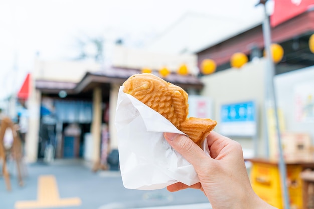 Taiyaki - rade di pesce frittella in stile giapponese a portata di mano