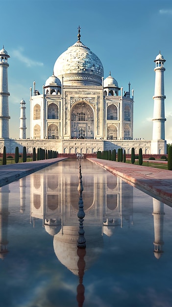 Taj Mahal bianco con un cielo blu