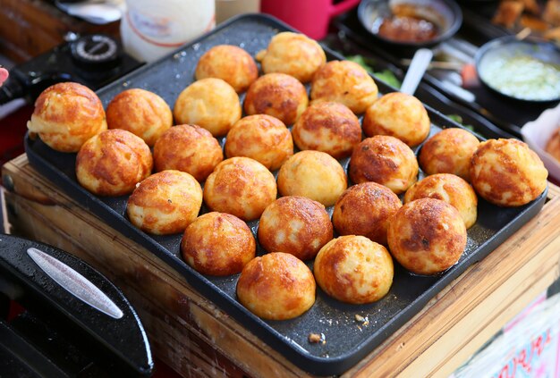 Takoyaki, polpette di carne come stile giapponese