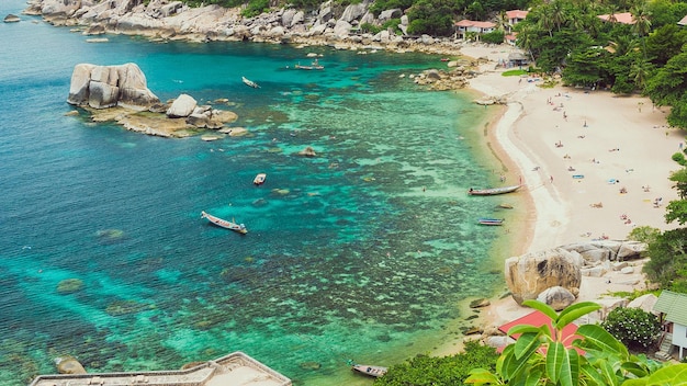 Tanote Bay con Beautiffull Coral Reef Koh Tao Thailandia