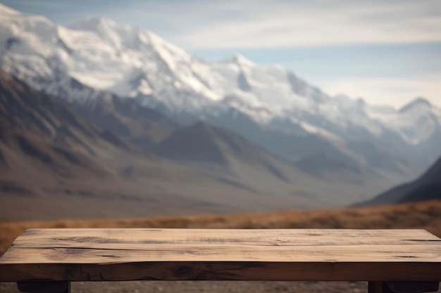 Tavolo di legno sono lo sfondo di uno splendido paesaggio