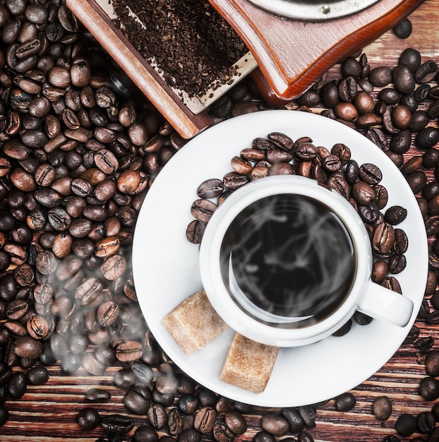 Tazza di caffè caldo