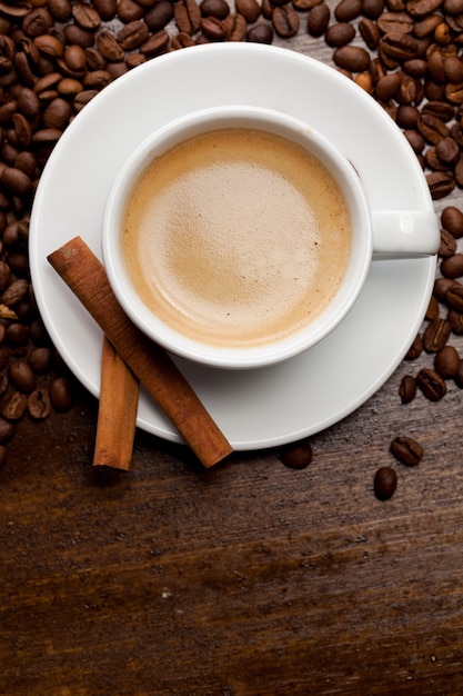 Tazza di caffè con cannella