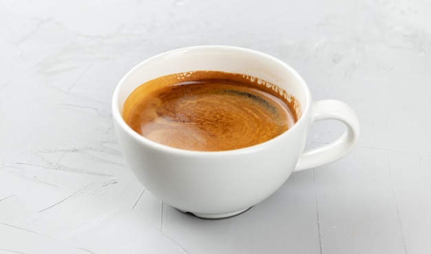 tazza di caffè espresso caldo