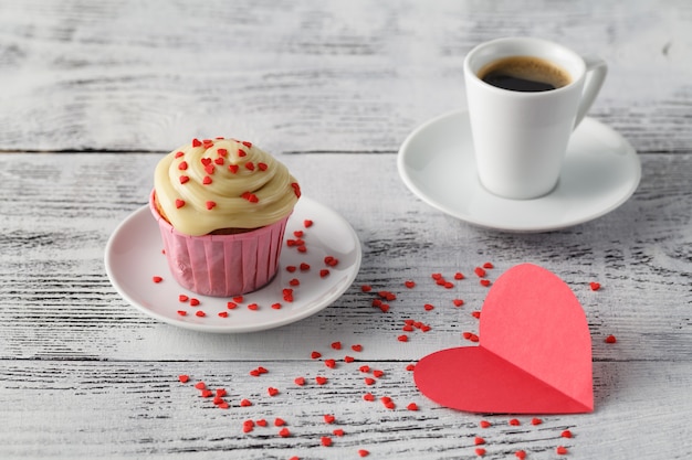 Tazza di caffè espresso e muffin