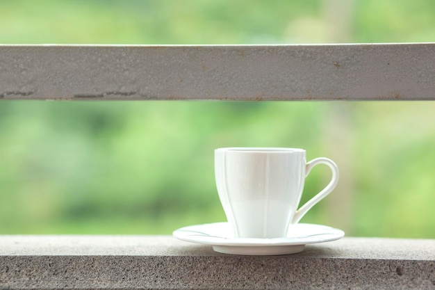 Tazza di caffè nella natura