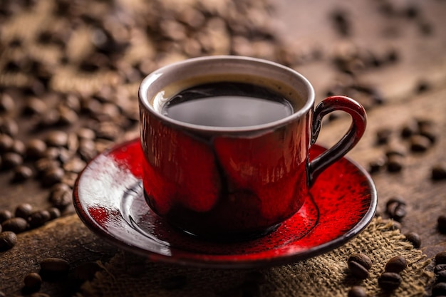 Tazza di caffè rosso