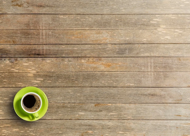 Tazza di caffè sul tavolo di legno