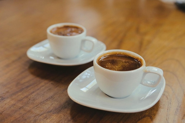 Tazza di caffè turco sul tavolo