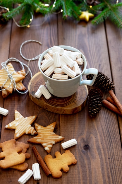 Tazza Di Cioccolata Calda Con Luci Di Natale