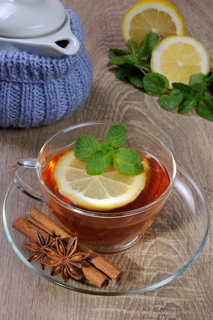 Tazza di tè al limone