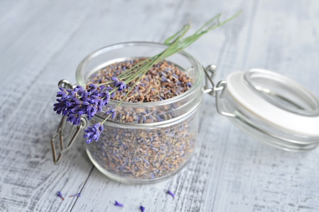 Tè ai fiori di lavanda