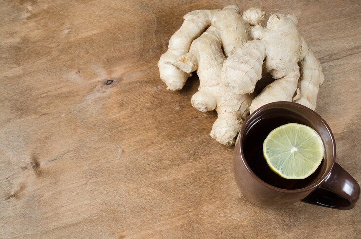 Foto tè caldo allo zenzero con limone. medicina alternativa.